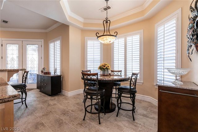 7718 Willow Cove Circle, Las Vegas, NV 89129