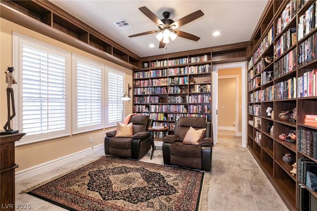 7718 Willow Cove Circle, Las Vegas, NV 89129