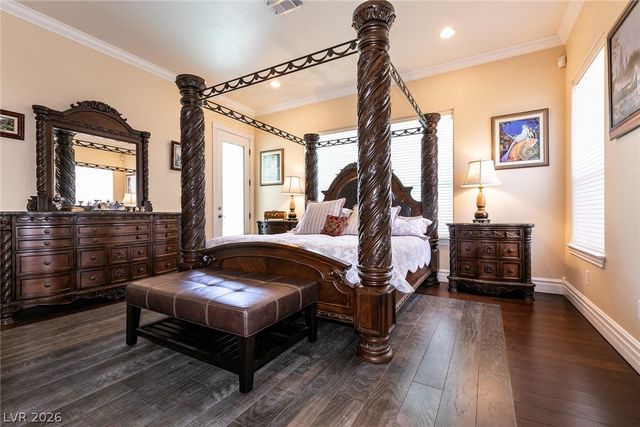 7718 Willow Cove Circle, Las Vegas, NV 89129
