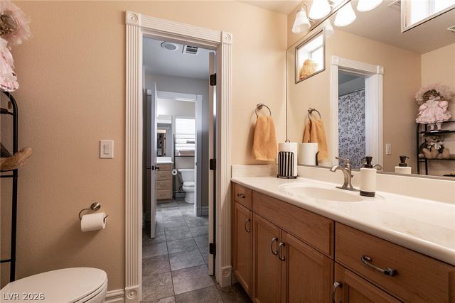 7718 Willow Cove Circle, Las Vegas, NV 89129