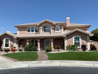 7718 Willow Cove Circle, Las Vegas, NV 89129