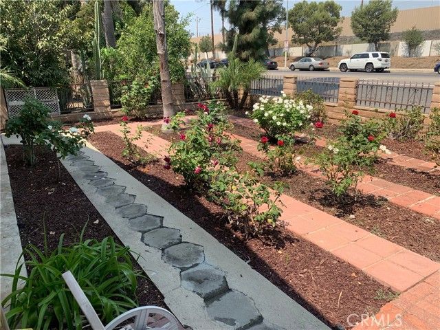 11414 Strathern Street, North Hollywood (los Angeles), CA 91605