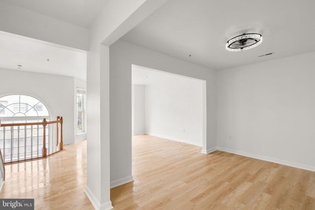 2530 ENTERPRISE PL, Waldorf, MD 20601