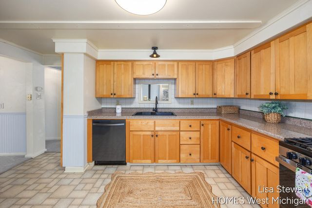 4011 Buttrick Avenue Se, Cascade Twp, MI 49301