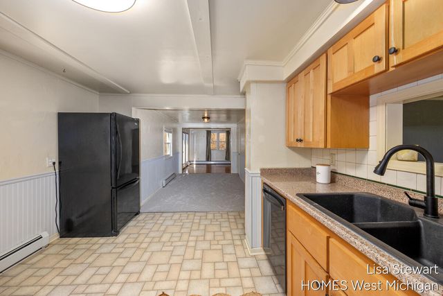 4011 Buttrick Avenue Se, Cascade Twp, MI 49301