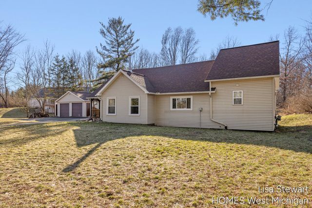 4011 Buttrick Avenue Se, Cascade Twp, MI 49301