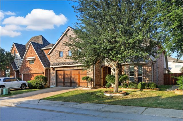 209 Florence Drive, Lewisville, TX 75056