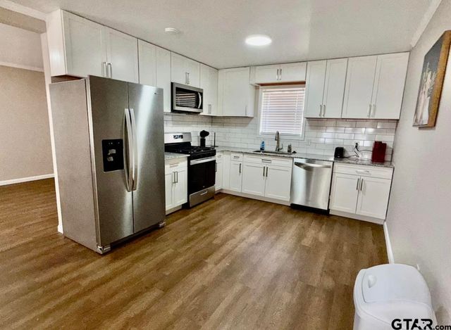 1425 Dogwood St, Tyler, TX 75701