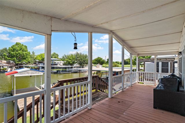 307 Brazos Harbor Drive, Granbury, TX 76048