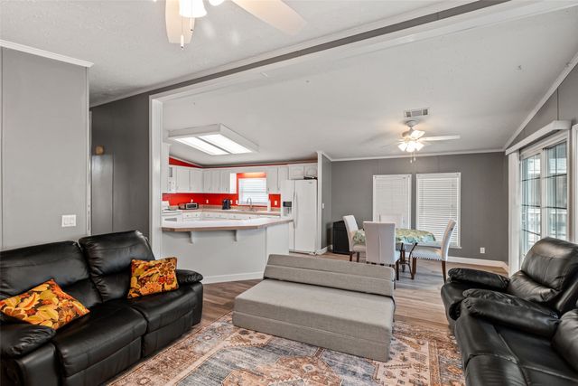 307 Brazos Harbor Drive, Granbury, TX 76048