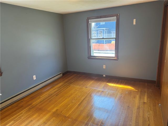 82 Valley Avenue, Warwick, RI 02886