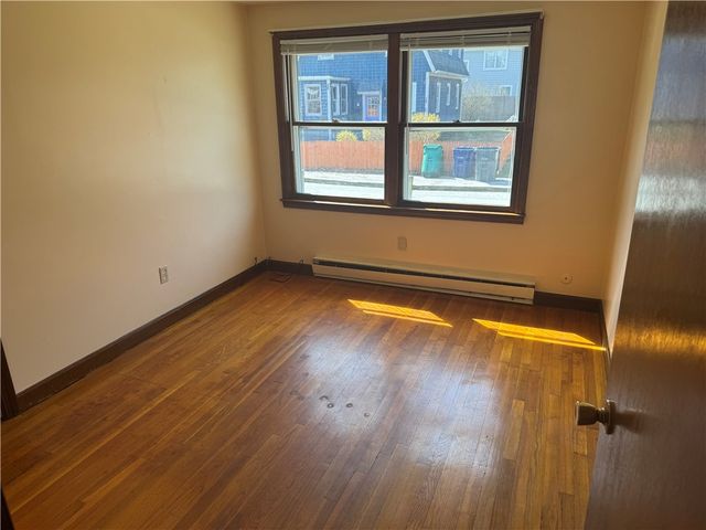 82 Valley Avenue, Warwick, RI 02886