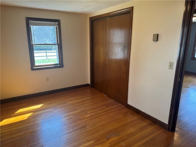 82 Valley Avenue, Warwick, RI 02886