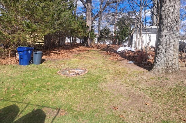 82 Valley Avenue, Warwick, RI 02886