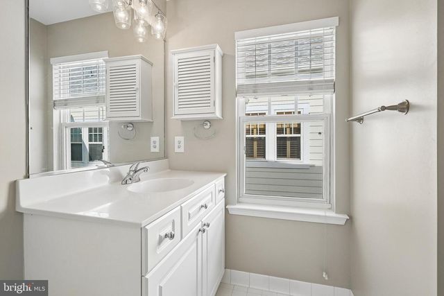 13754 FLEET ST, Woodbridge, VA 22191