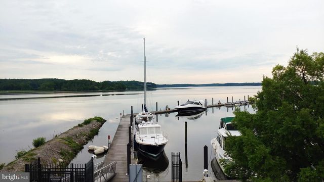 13754 FLEET ST, Woodbridge, VA 22191