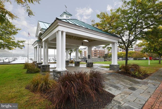 13754 FLEET ST, Woodbridge, VA 22191