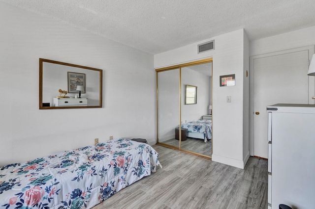 5190 E Sabal Palm Boulevard 304, Tamarac, FL 33319