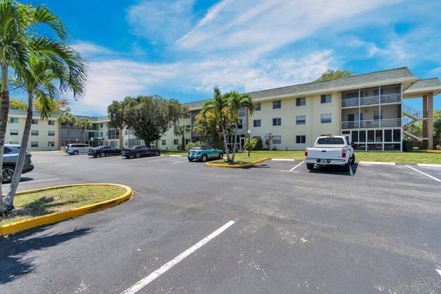 5190 E Sabal Palm Boulevard 304, Tamarac, FL 33319