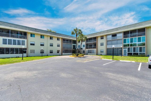 5190 E Sabal Palm Boulevard 304, Tamarac, FL 33319
