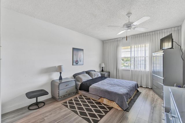 5190 E Sabal Palm Boulevard 304, Tamarac, FL 33319