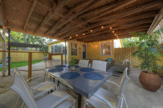 406 MCKINLEY AVE, San Antonio, TX 78210