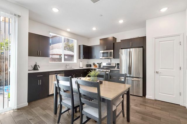 3750 Highclere Way, Clovis, CA 93619