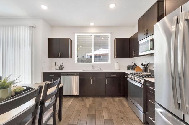 3750 Highclere Way, Clovis, CA 93619