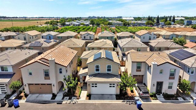 3750 Highclere Way, Clovis, CA 93619