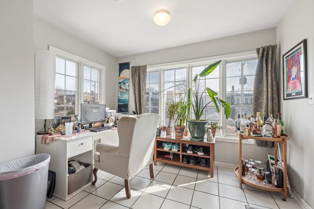 1427 W Winona Street, Chicago, IL 60640