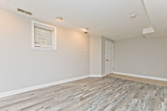 1427 W Winona Street, Chicago, IL 60640