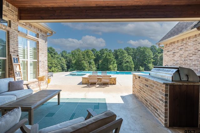 21863 Syrah Dr, Tyler, TX 75703
