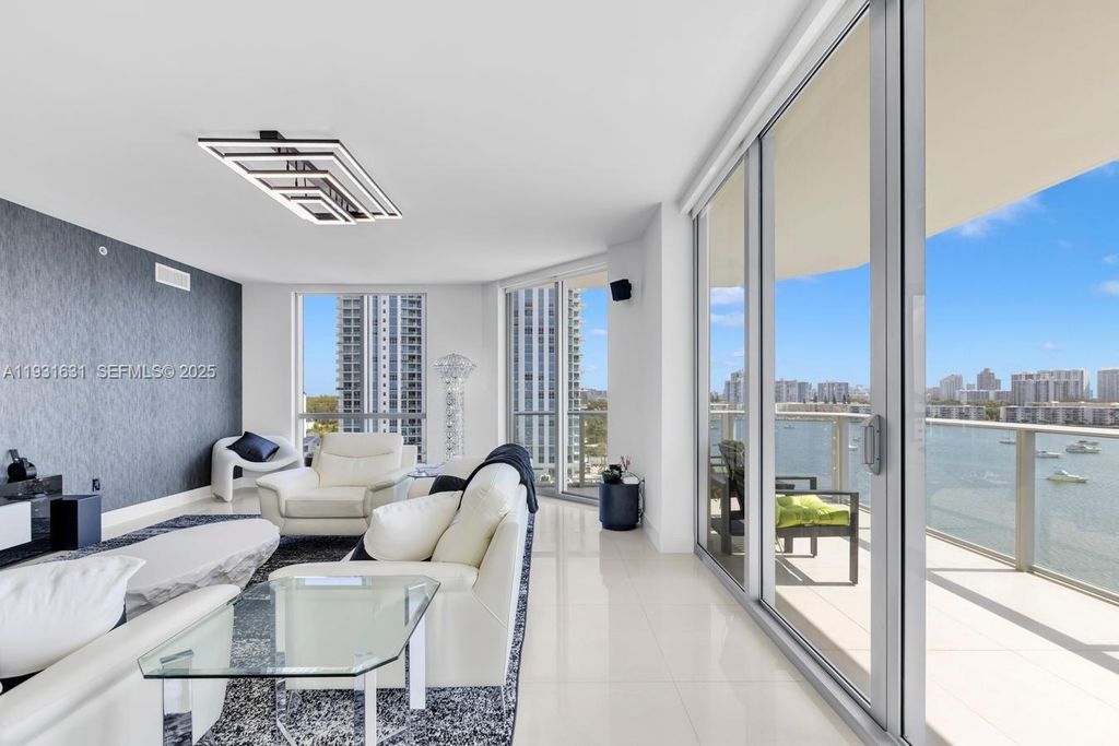 Image 16 of property listing at 17111 Biscayne Blvd 909, North Miami Beach, FL 33160