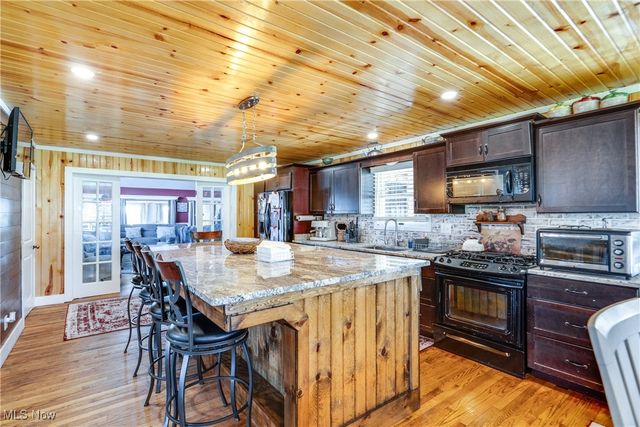 5616 Faircrest Street SW, Canton, OH 44706