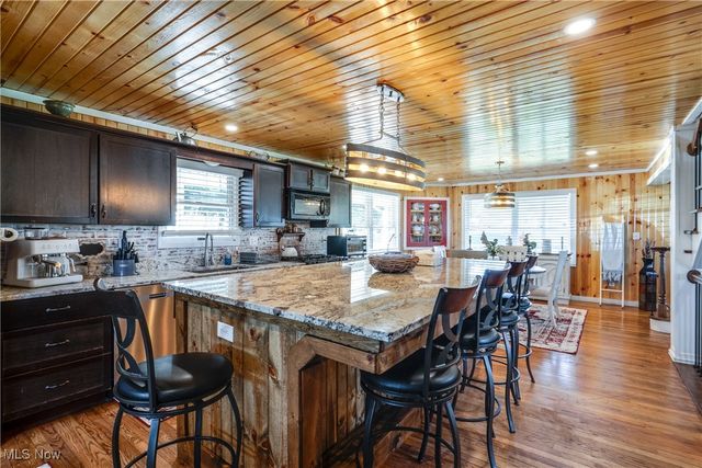 5616 Faircrest Street SW, Canton, OH 44706