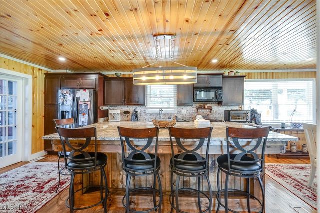 5616 Faircrest Street SW, Canton, OH 44706