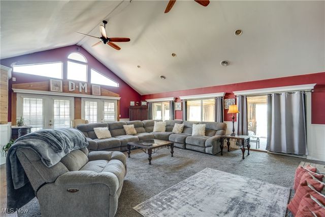 5616 Faircrest Street SW, Canton, OH 44706