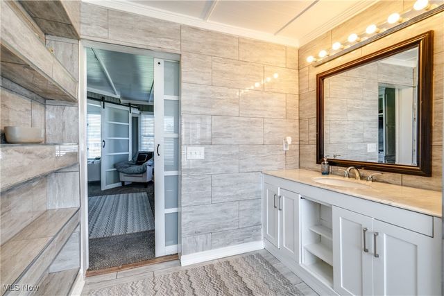 5616 Faircrest Street SW, Canton, OH 44706