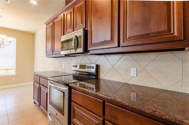 1940 Argyle Lane, Lewisville, TX 75067
