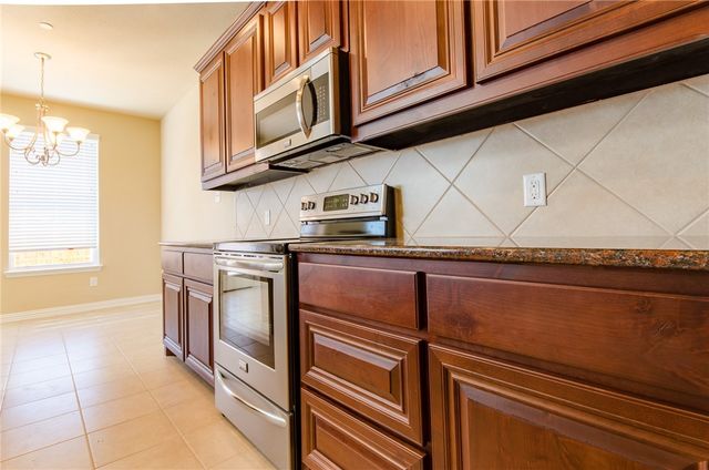 1940 Argyle Lane, Lewisville, TX 75067