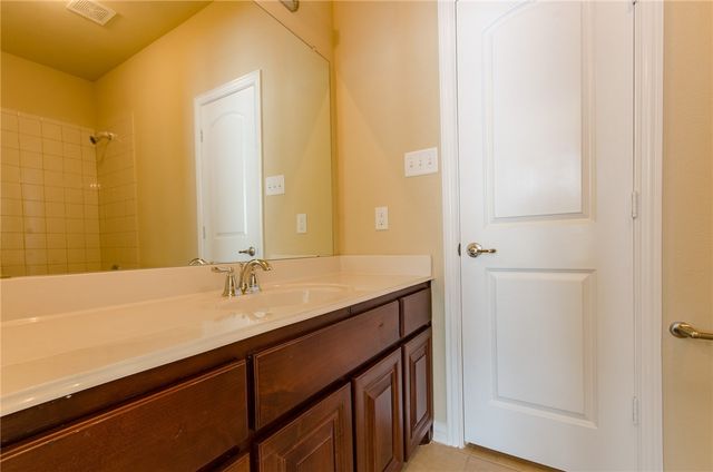 1940 Argyle Lane, Lewisville, TX 75067