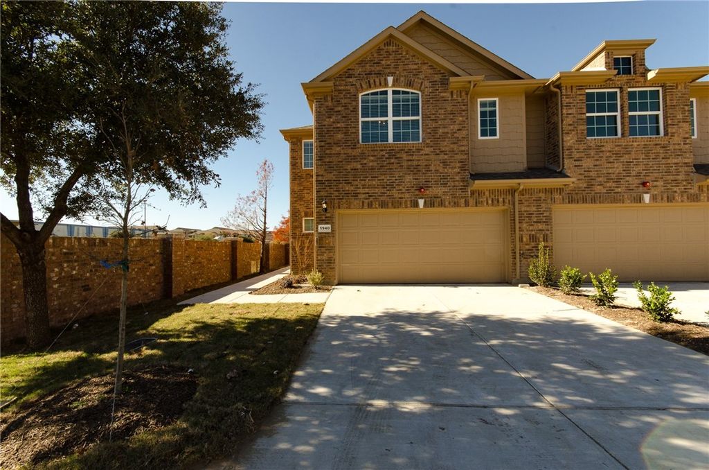 1940 Argyle Lane, Lewisville, TX 75067