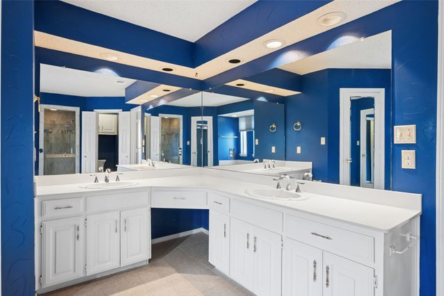 2528 Willowdale Drive, Carrollton, TX 75006