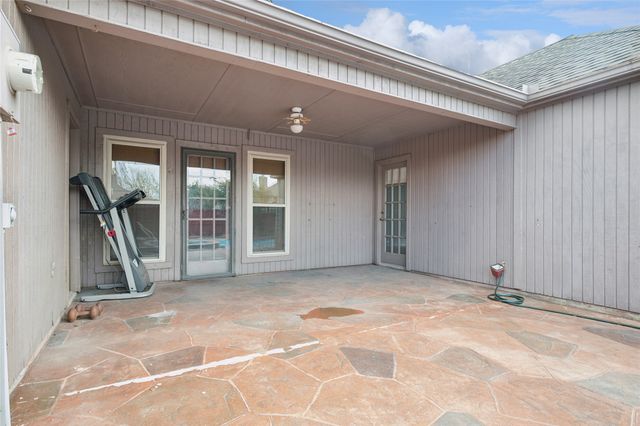 2528 Willowdale Drive, Carrollton, TX 75006