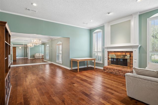 2528 Willowdale Drive, Carrollton, TX 75006