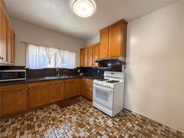 2236 Hancock Street, Los Angeles, CA 90031