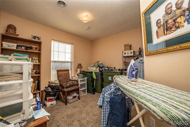 1131 Howard Drive, Lebanon, MO 65536