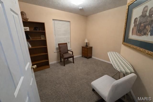 1131 Howard Drive, Lebanon, MO 65536