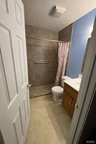 1131 Howard Drive, Lebanon, MO 65536