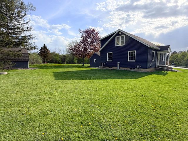 N4310 County Rd R, Hustisford, WI 53034